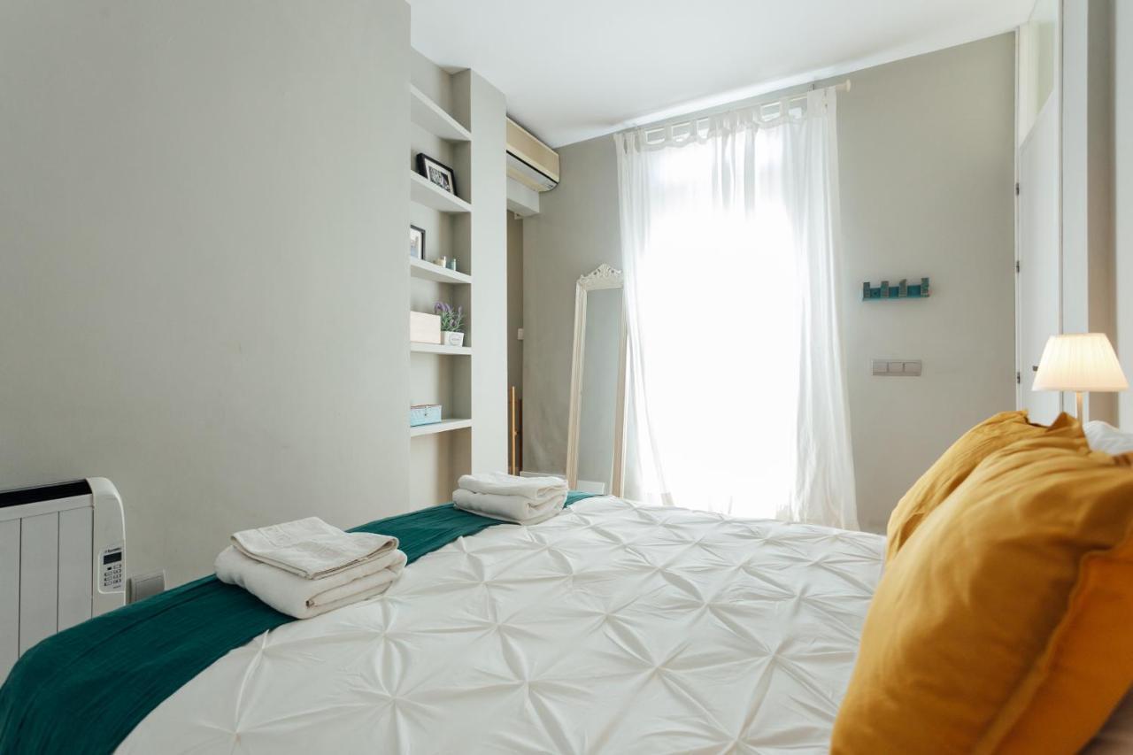 Alohamundi Duplex Alameda Apartment เซบีญา ภายนอก รูปภาพ