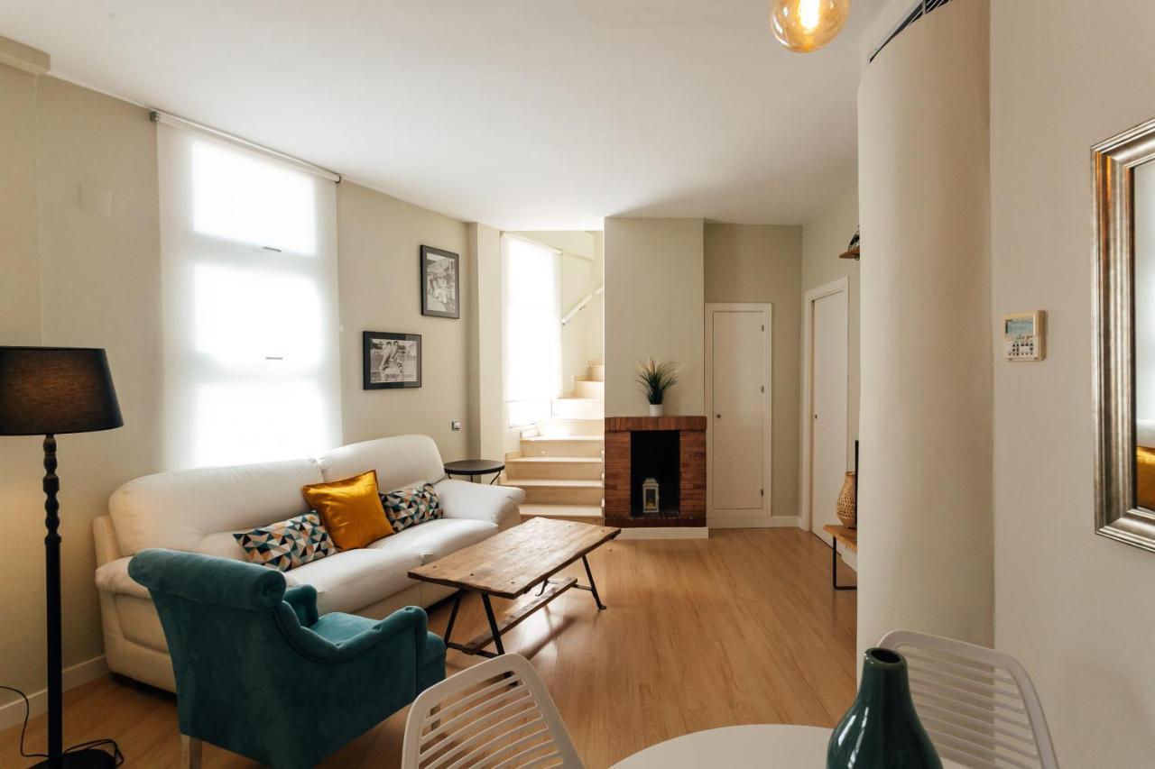 Alohamundi Duplex Alameda Apartment เซบีญา ภายนอก รูปภาพ